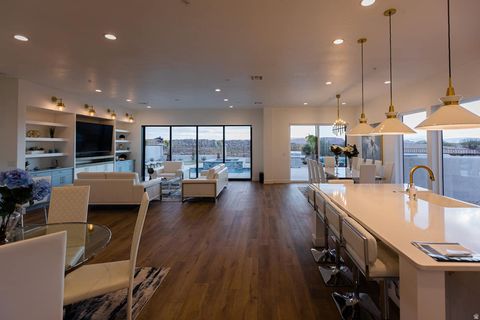 Tiny photo for 2166 N DOUBLE EAGLE LN, Washington, UT 84780 (MLS # 2136617)