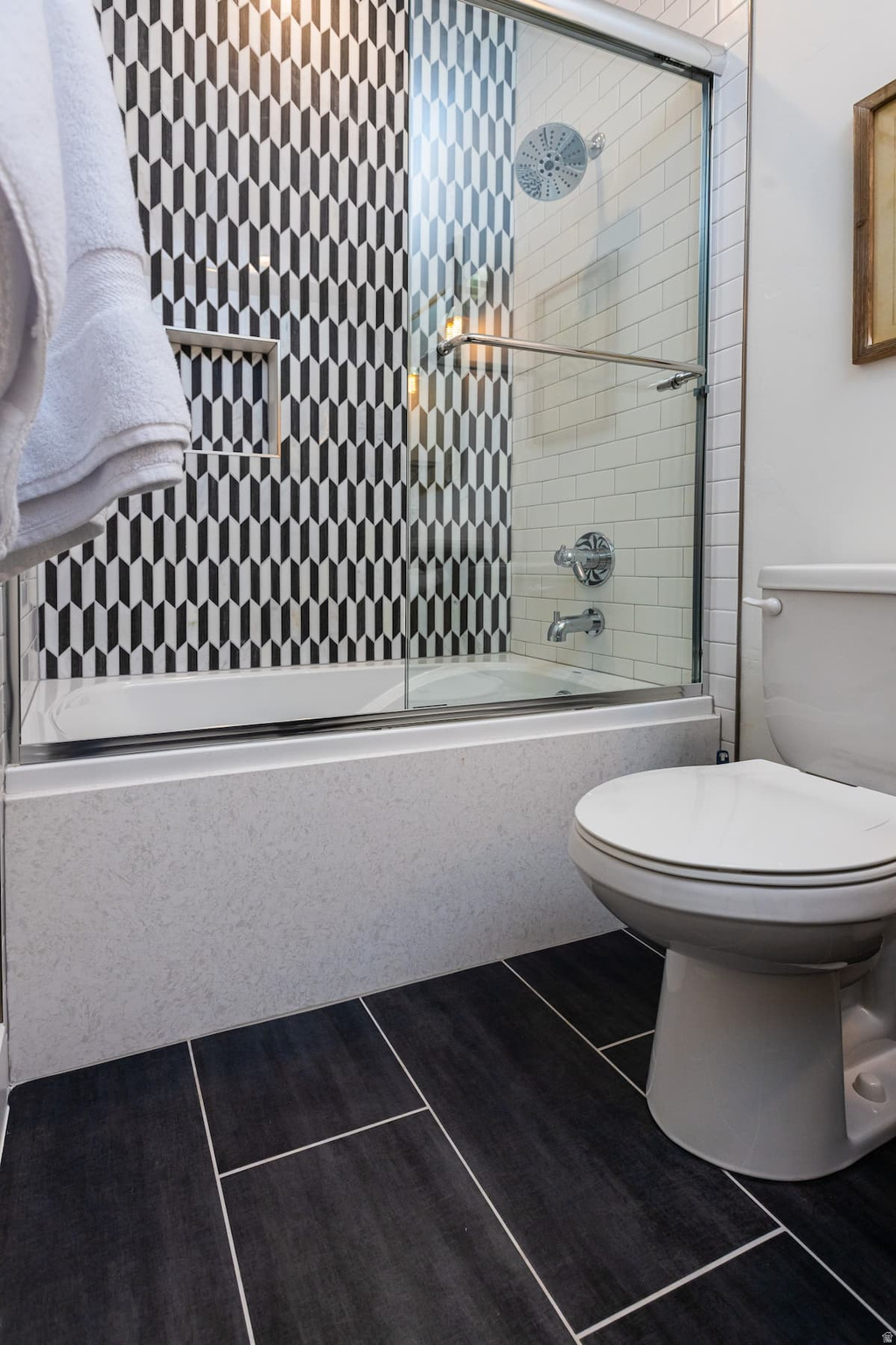 EIGHTH AT CORAL CANYON AMD - Residential