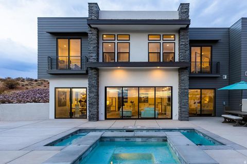 Tiny photo for 2166 N DOUBLE EAGLE LN, Washington, UT 84780 (MLS # 2136617)