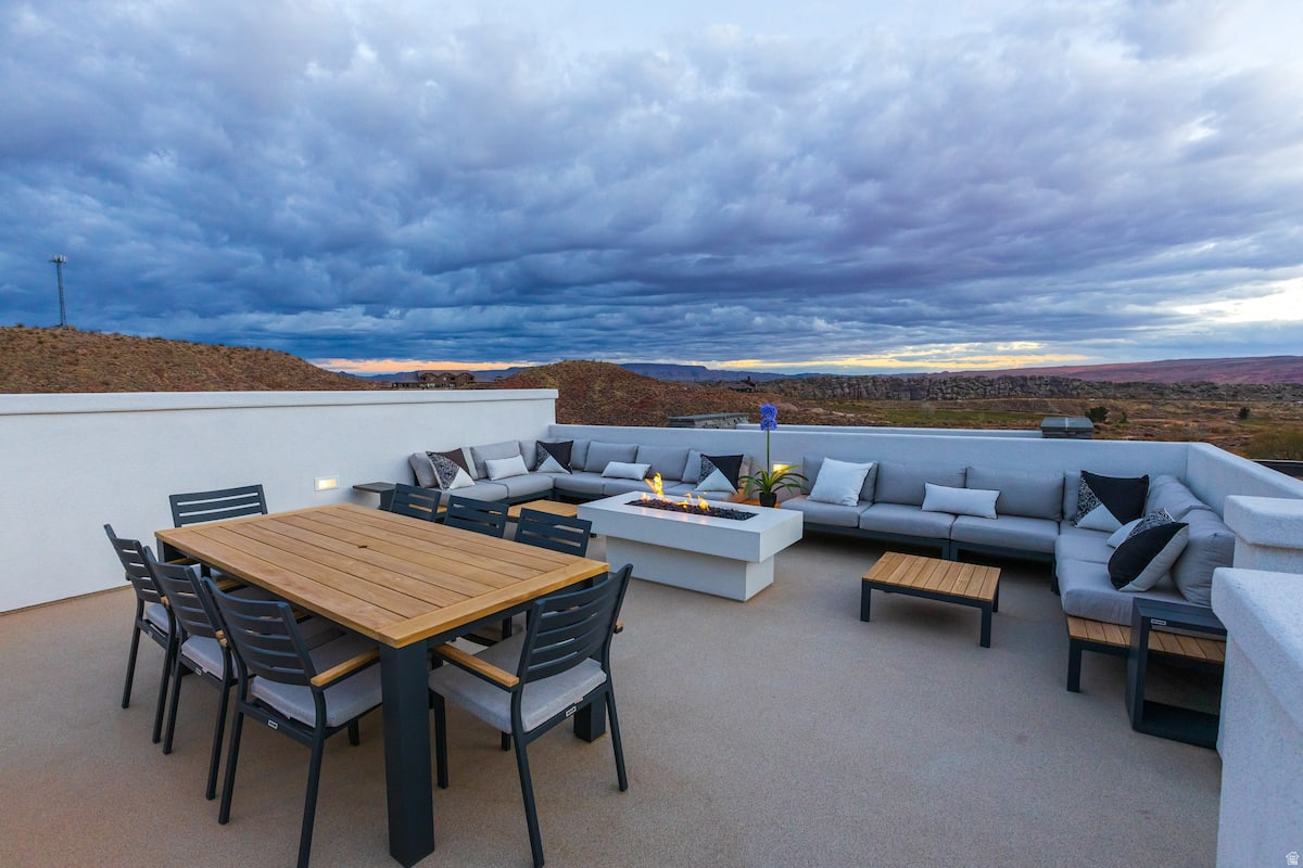 EIGHTH AT CORAL CANYON AMD - Residential