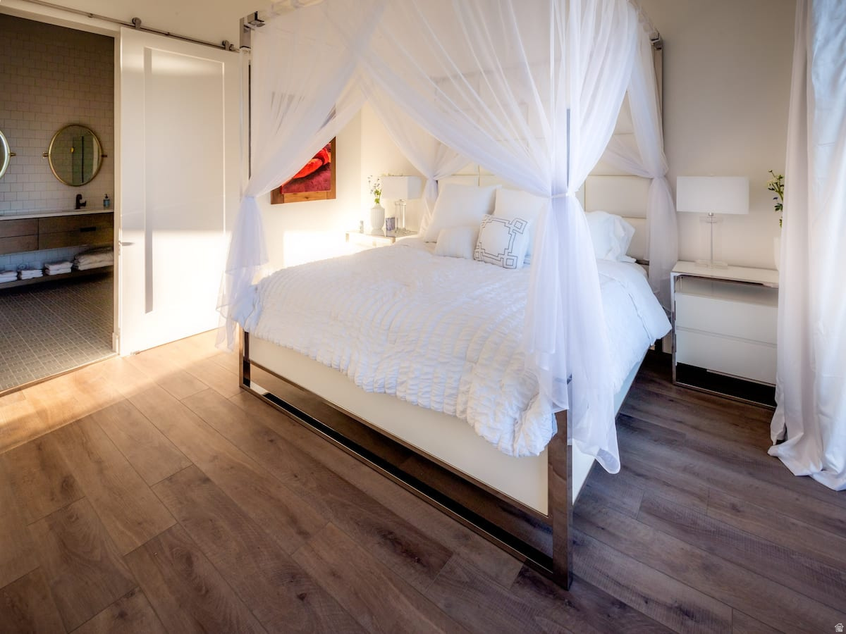 EIGHTH AT CORAL CANYON AMD - Residential