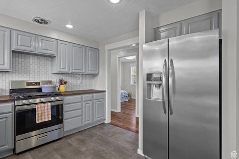 Tiny photo for 435 N 800 E, American Fork, UT 84003 (MLS # 2118621)