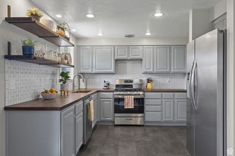 Tiny photo for 435 N 800 E, American Fork, UT 84003 (MLS # 2118621)