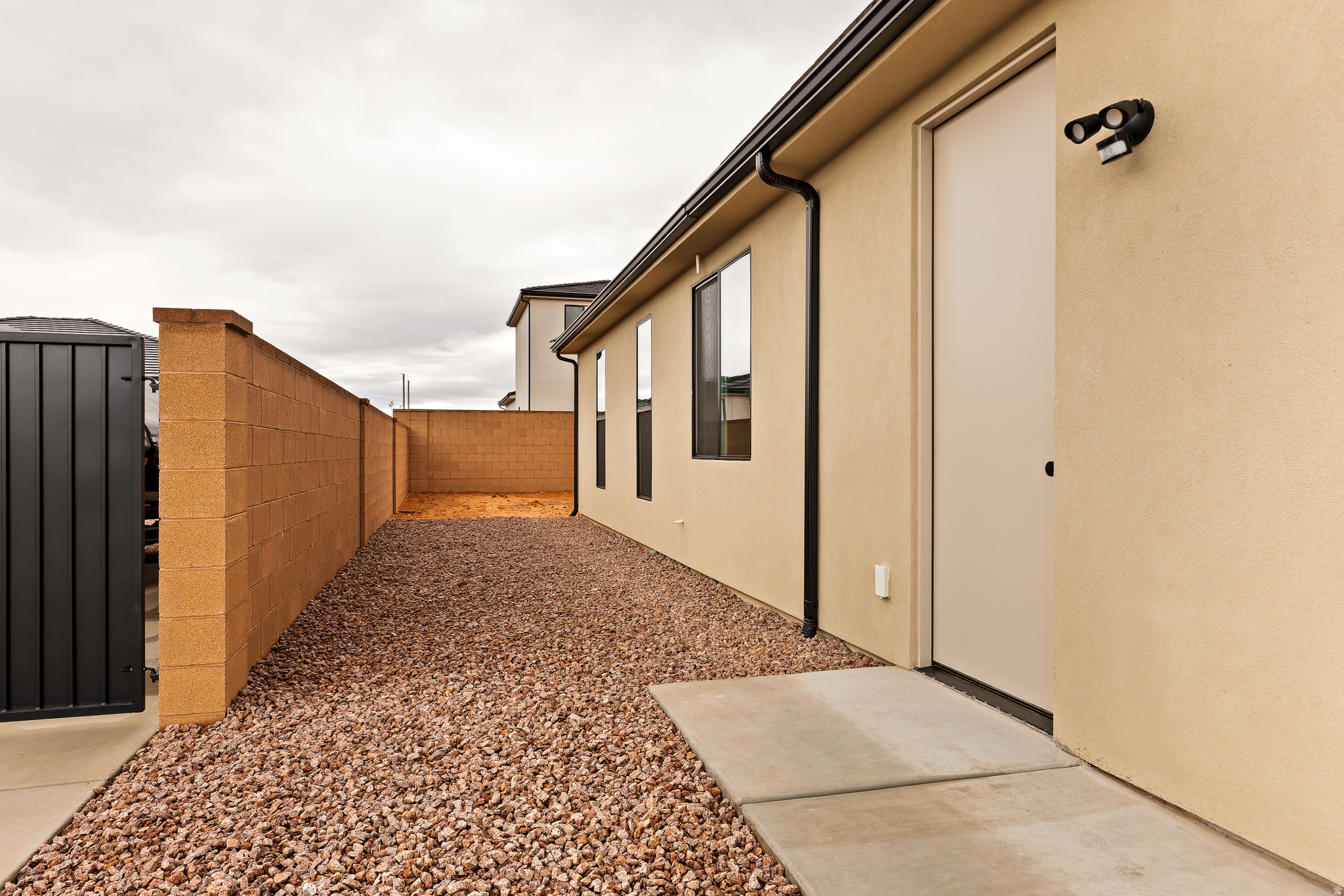 SAND POINT - Residential