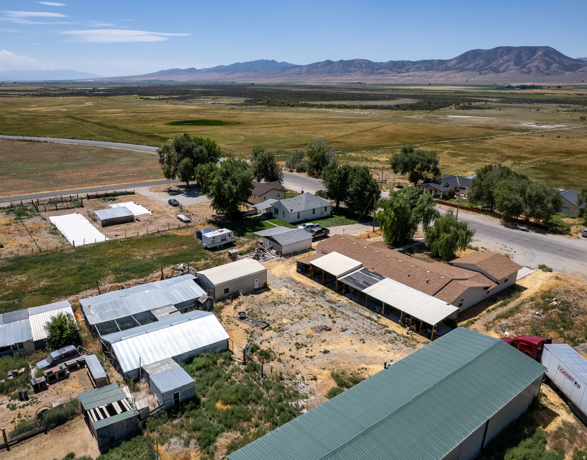 ROAD TAYLOR - Residential