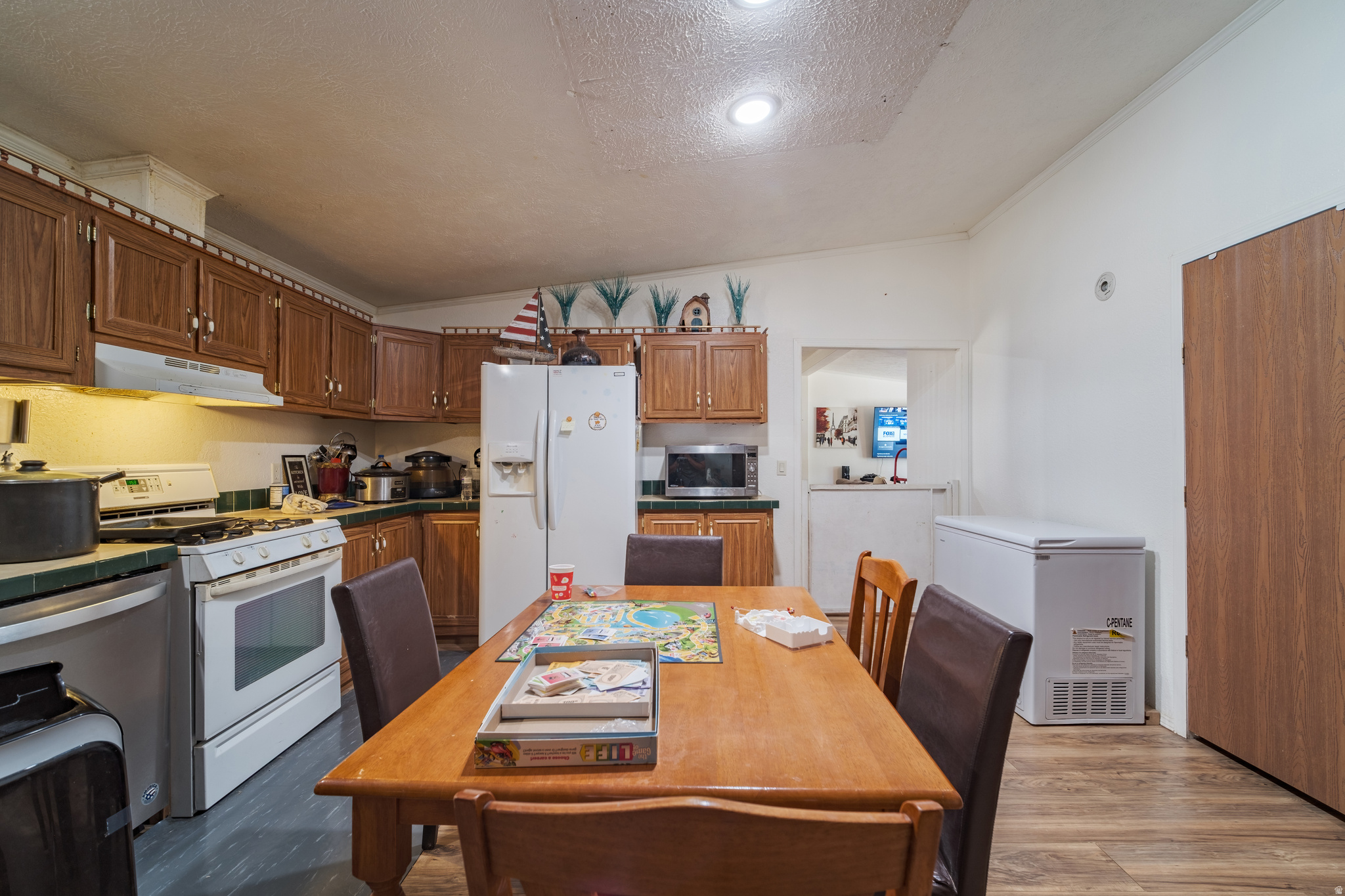 ROAD TAYLOR - Residential