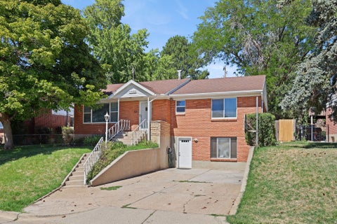 Tiny photo for 3068 N CIRCLE WAY E, Ogden, UT 84403 (MLS # 2180371)