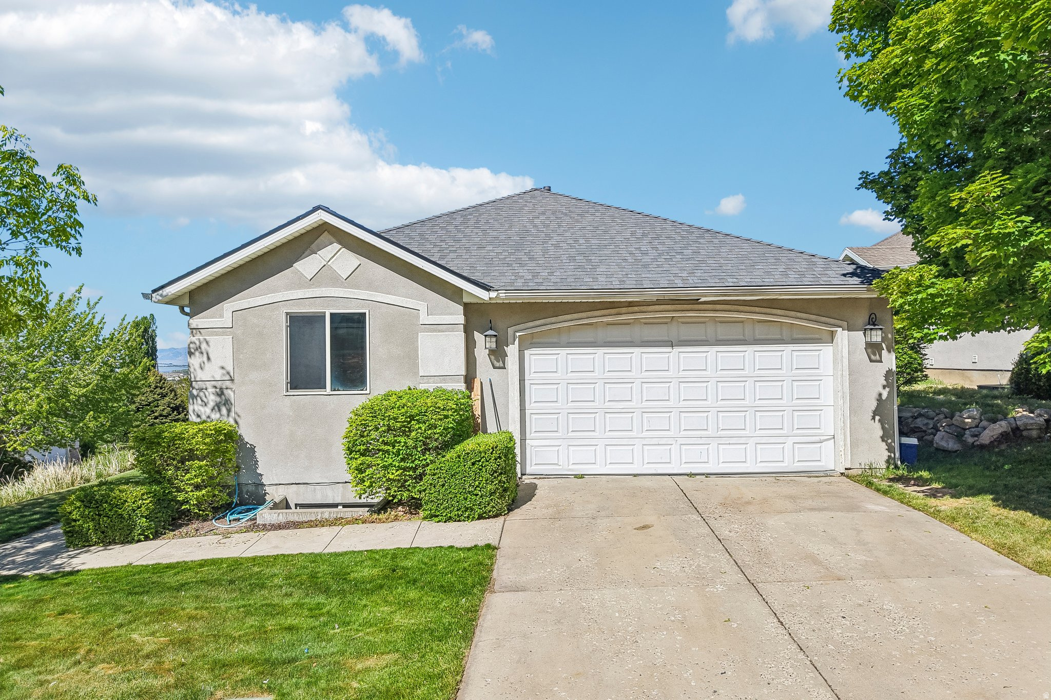 RIDGE - Residential