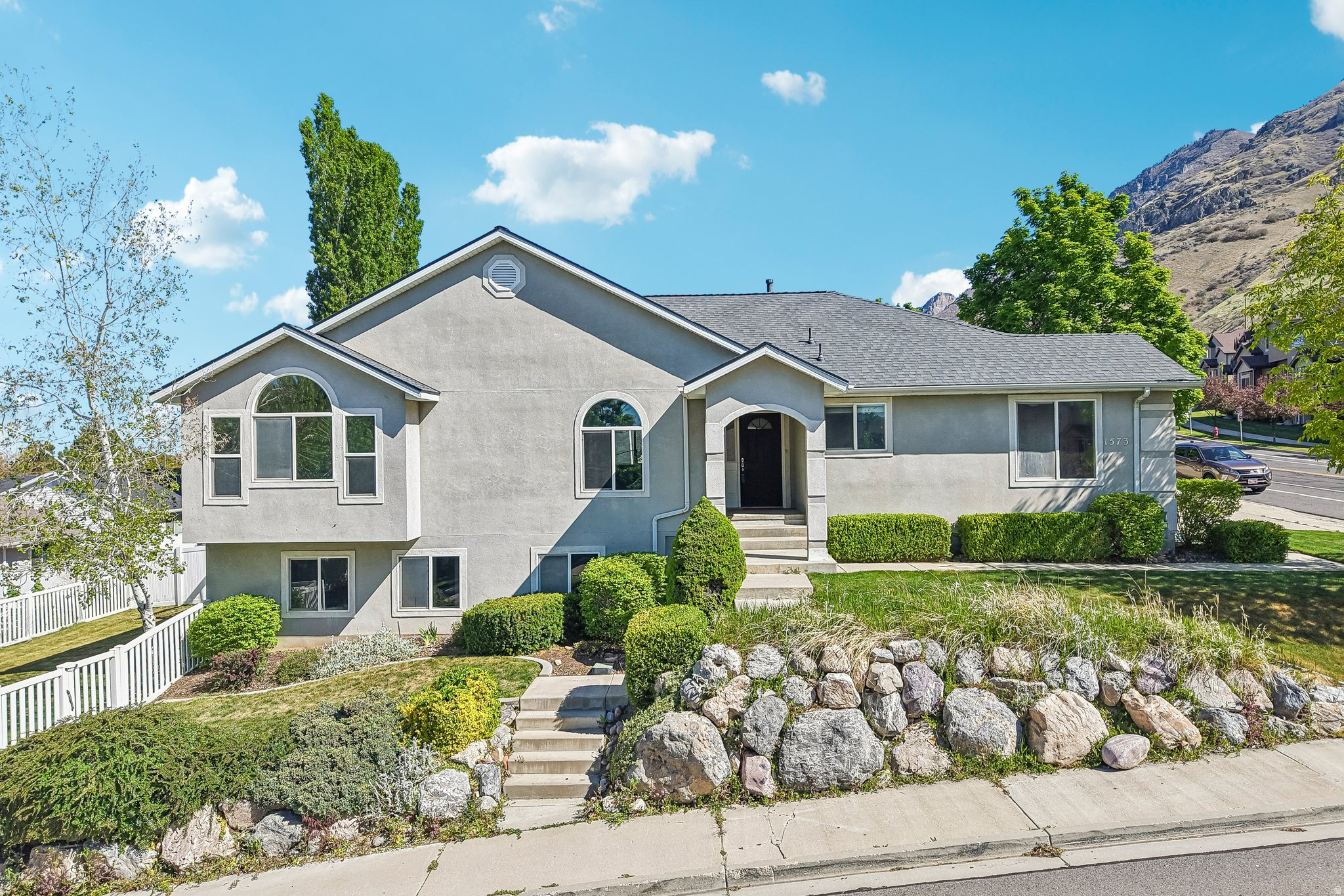 RIDGE - Residential