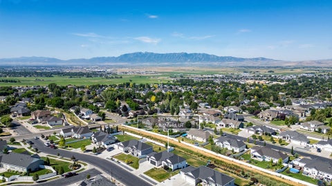 Tiny photo for 247 S 980 E, Smithfield, UT 84335 (MLS # 2173422)