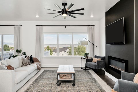 Tiny photo for 247 S 980 E, Smithfield, UT 84335 (MLS # 2173422)