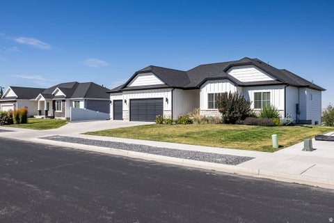 Tiny photo for 247 S 980 E, Smithfield, UT 84335 (MLS # 2173422)