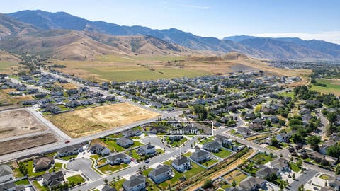 Tiny photo for 247 S 980 E, Smithfield, UT 84335 (MLS # 2173422)