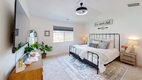 Tiny photo for 4877 S HEARTWOOD RD, Mapleton, UT 84664 (MLS # 2135444)