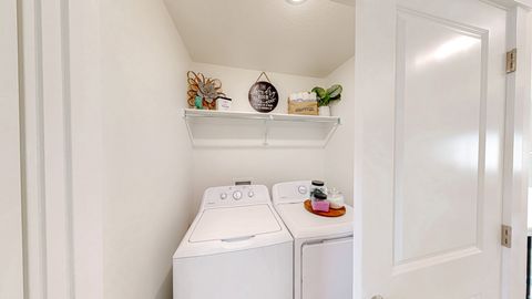 Tiny photo for 4877 S HEARTWOOD RD, Mapleton, UT 84664 (MLS # 2135444)