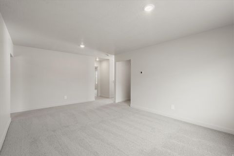 Tiny photo for 856 N 260 E, Santaquin, UT 84655 (MLS # 2157921)