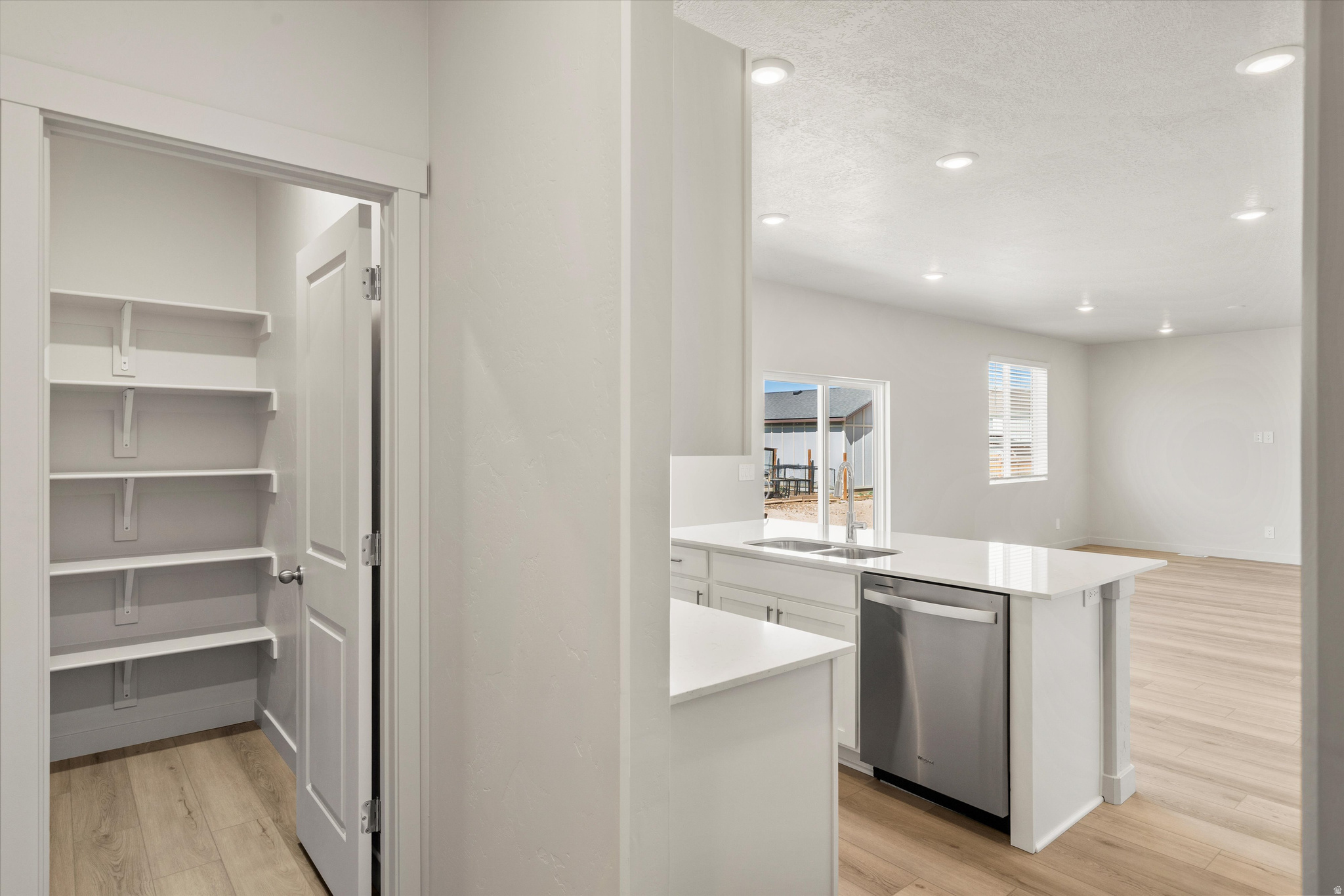 STRATTON ACRES - Residential