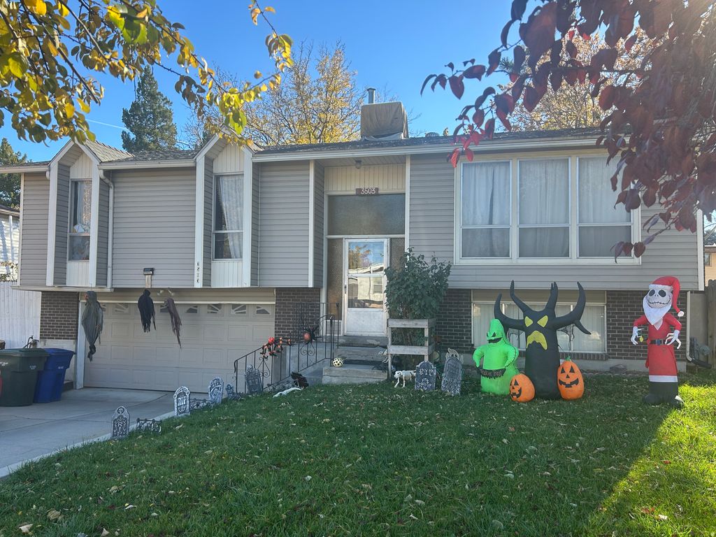 Photo of 3503 W CAMBRIDGE DR S, West Valley City, UT 84119 (MLS # 2122072)