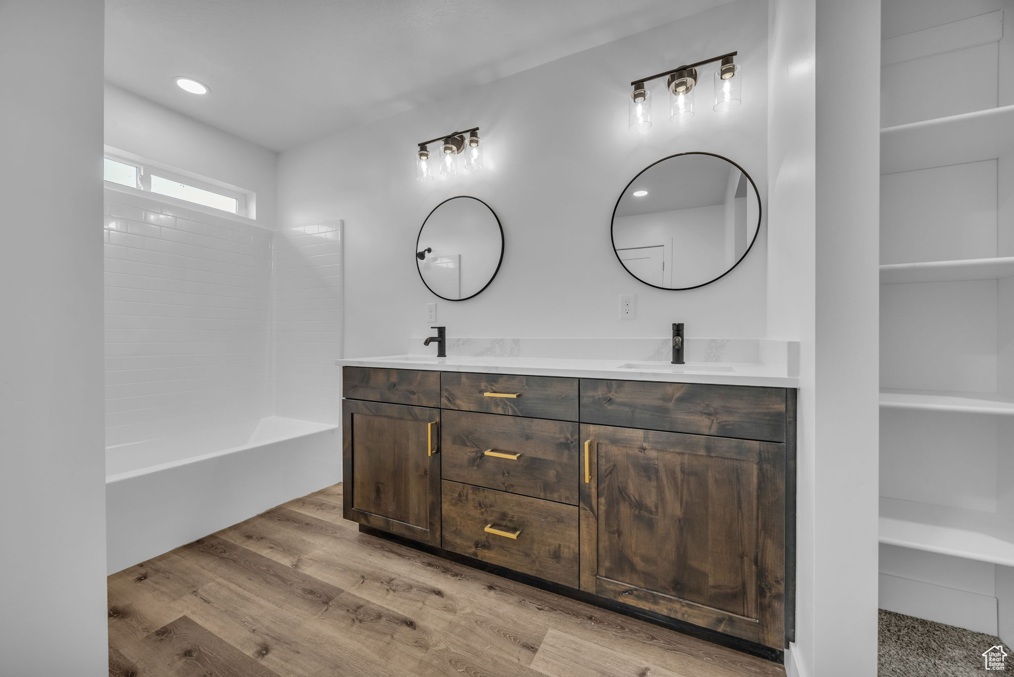 EAST RIDGE ESTATES - Residential