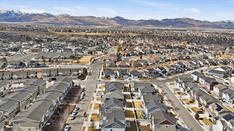 Tiny photo for 3668 W RUSHTON VIEW DR S, South Jordan, UT 84095 (MLS # 2140077)