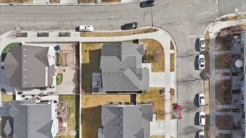 Tiny photo for 3668 W RUSHTON VIEW DR S, South Jordan, UT 84095 (MLS # 2140077)