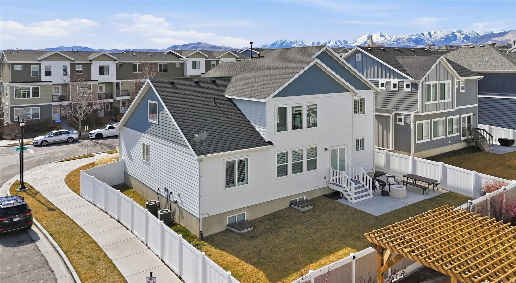 RUSHTON MEADOWS - Residential