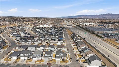 Tiny photo for 3668 W RUSHTON VIEW DR S, South Jordan, UT 84095 (MLS # 2140077)