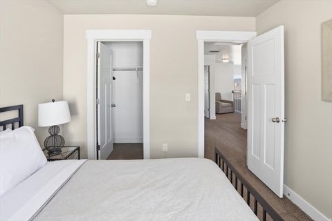 Tiny photo for 3668 W RUSHTON VIEW DR S, South Jordan, UT 84095 (MLS # 2140077)