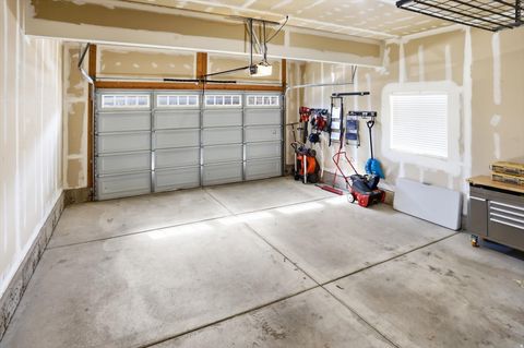 Tiny photo for 3668 W RUSHTON VIEW DR S, South Jordan, UT 84095 (MLS # 2140077)