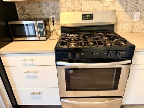 Tiny photo for 1432 N LANCELOT DR W, Provo, UT 84601 (MLS # 2152572)