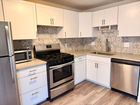Tiny photo for 1432 N LANCELOT DR W, Provo, UT 84601 (MLS # 2152572)