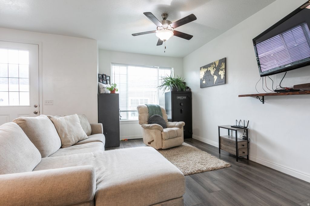 Photo of 677 N 220 E, Salem, UT 84653 (MLS # 2153964)