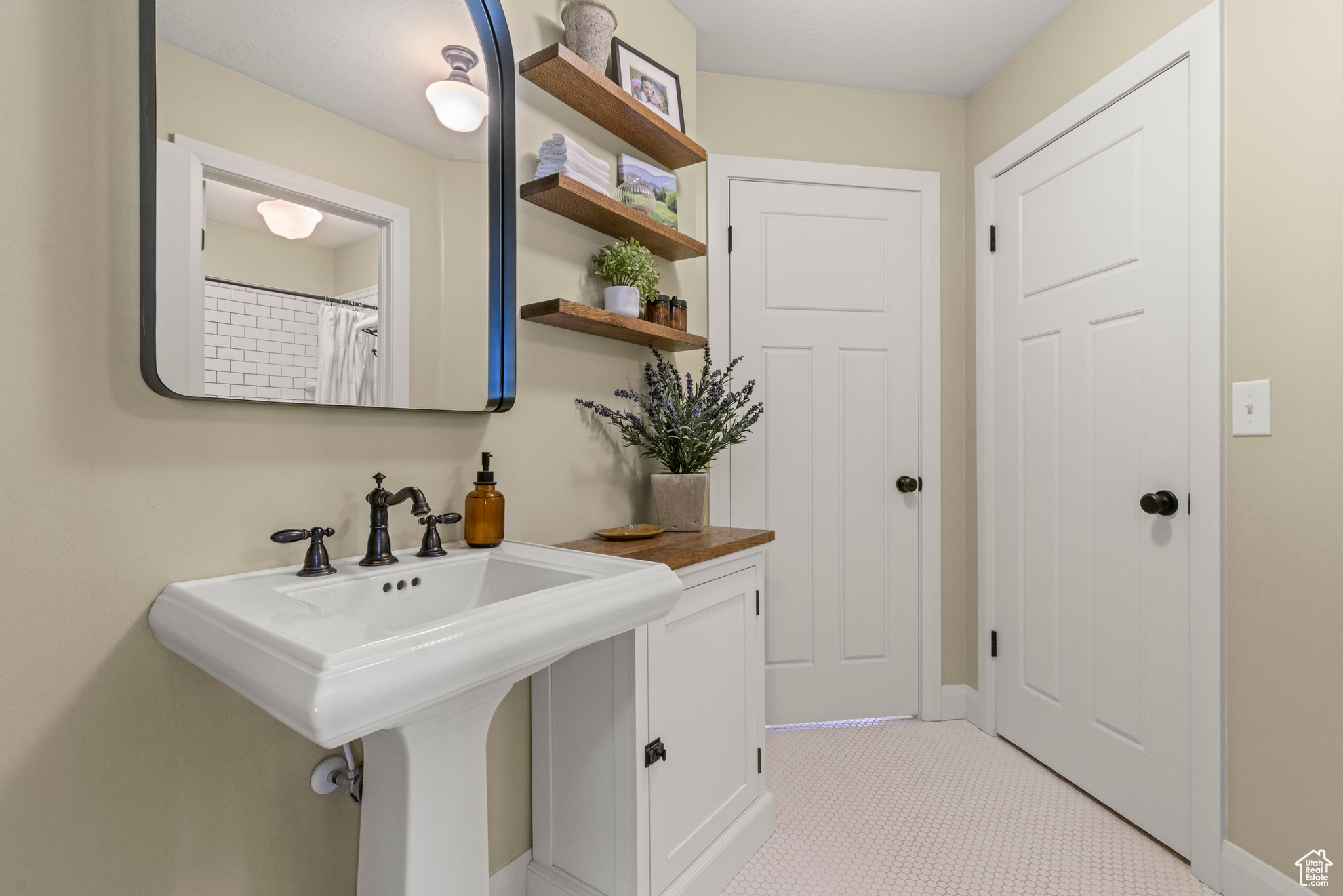 COTTONWOOD HILLS - Residential