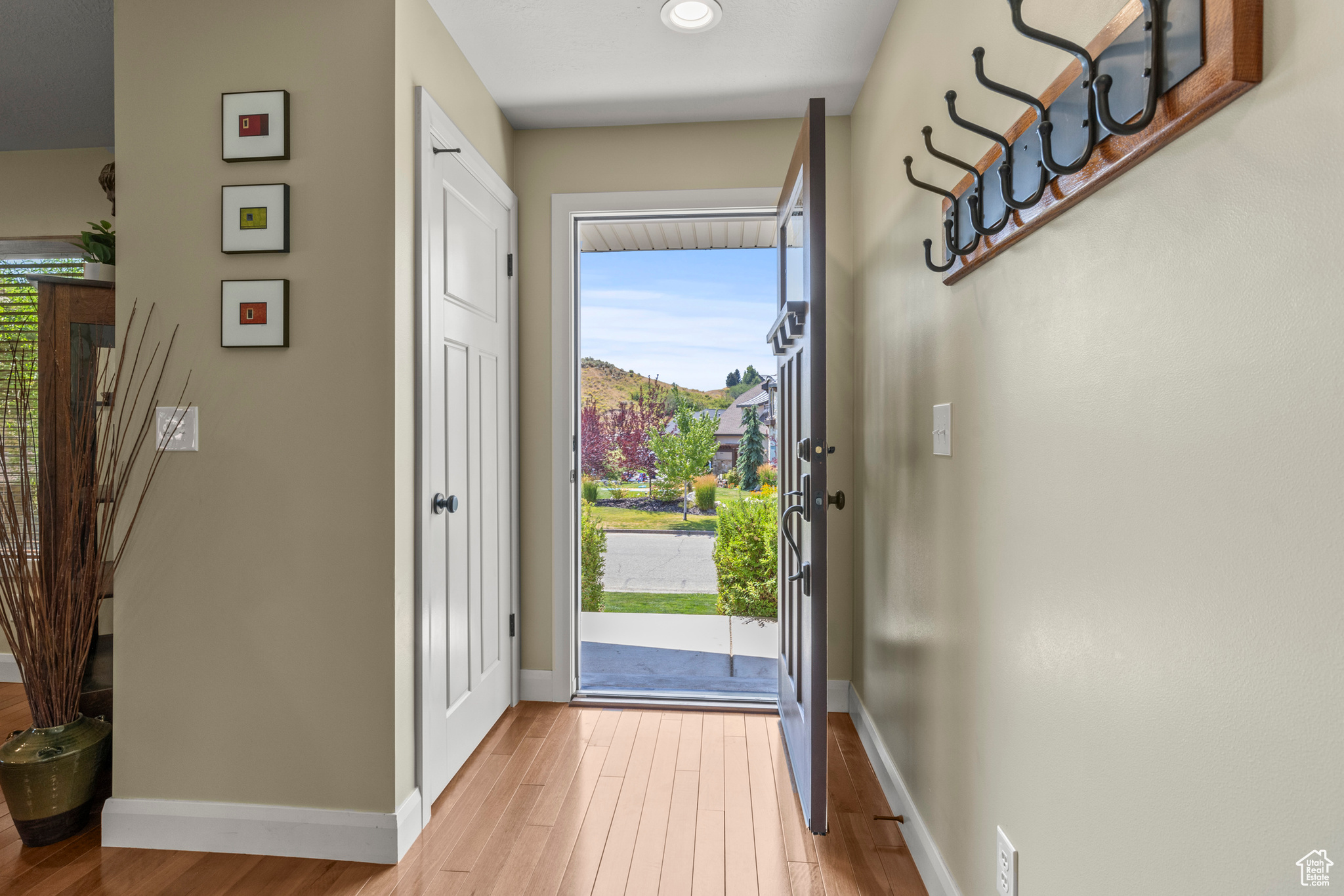 COTTONWOOD HILLS - Residential