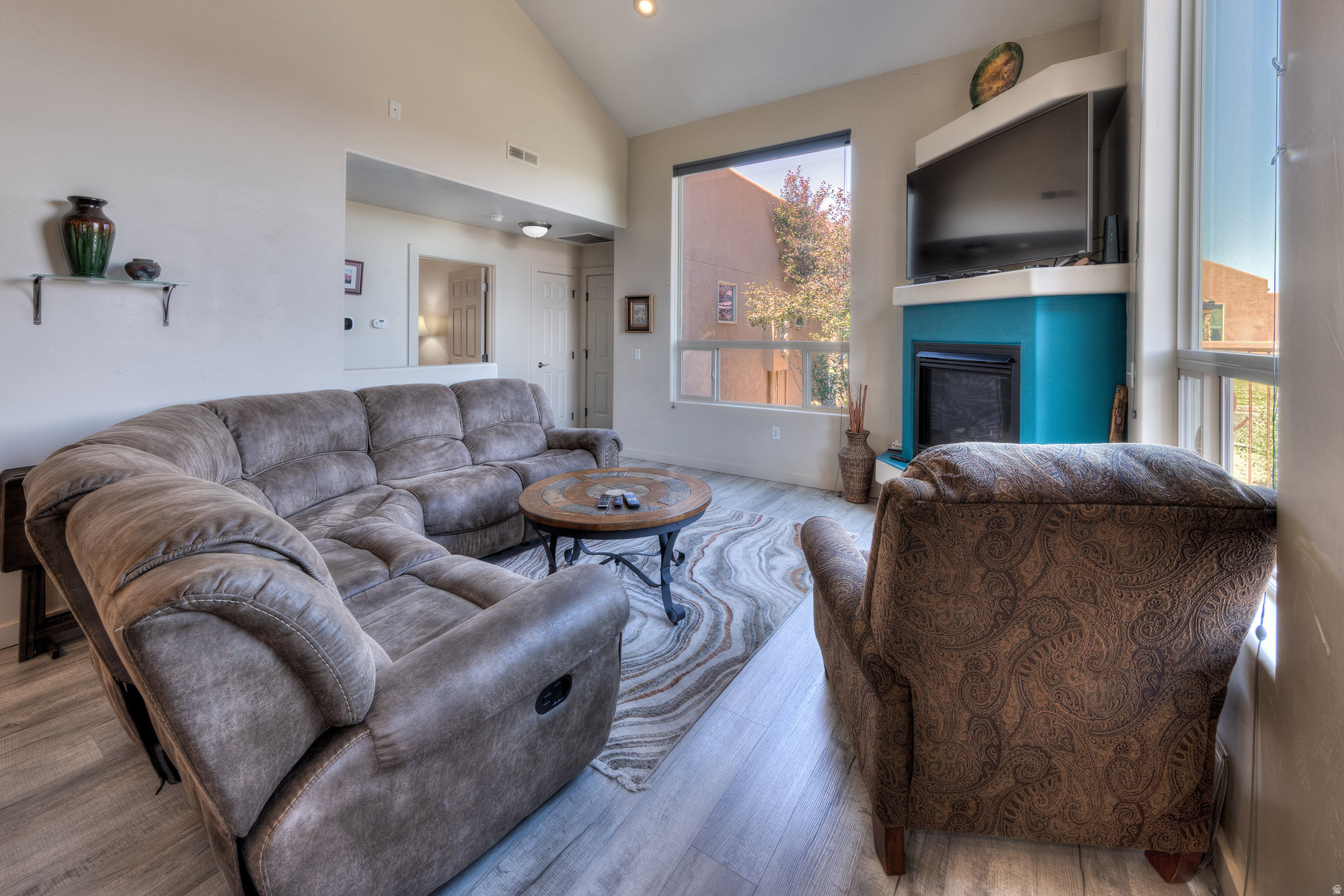 RIM VILLAGE VISTAS - Residential