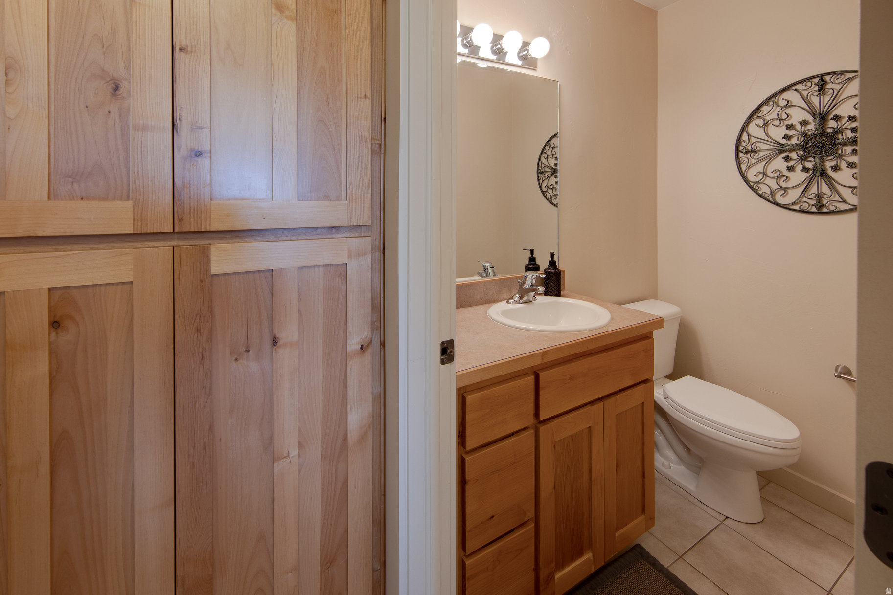 RIM VILLAGE VISTAS - Residential