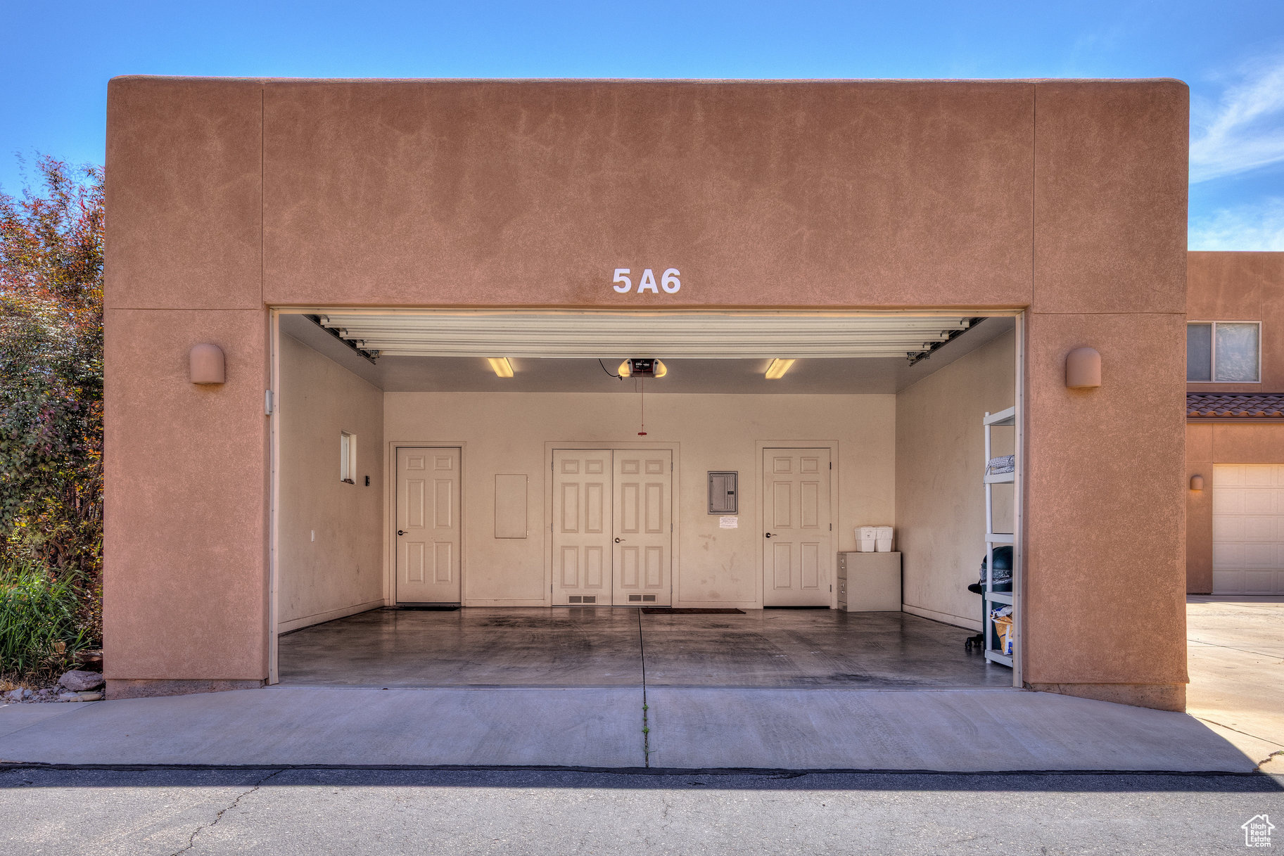 RIM VILLAGE VISTAS - Residential