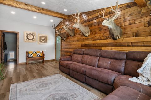 Tiny photo for 687 E 600 S, Payson, UT 84651 (MLS # 2152980)