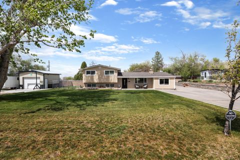 Tiny photo for 687 E 600 S, Payson, UT 84651 (MLS # 2152980)