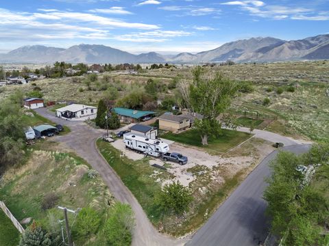 Tiny photo for 687 E 600 S, Payson, UT 84651 (MLS # 2152980)