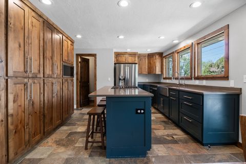Tiny photo for 687 E 600 S, Payson, UT 84651 (MLS # 2152980)