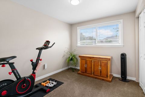 Tiny photo for 687 E 600 S, Payson, UT 84651 (MLS # 2152980)