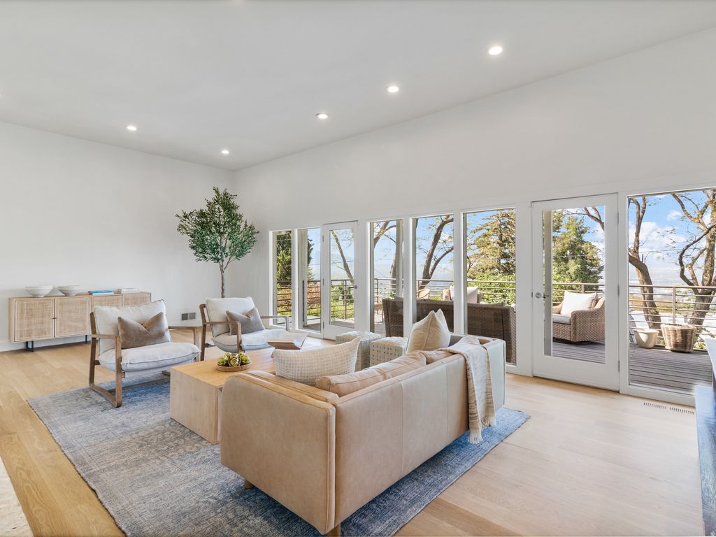 Photo of 726 E 17TH AVE, Salt Lake City, UT 84103 (MLS # 2157826)
