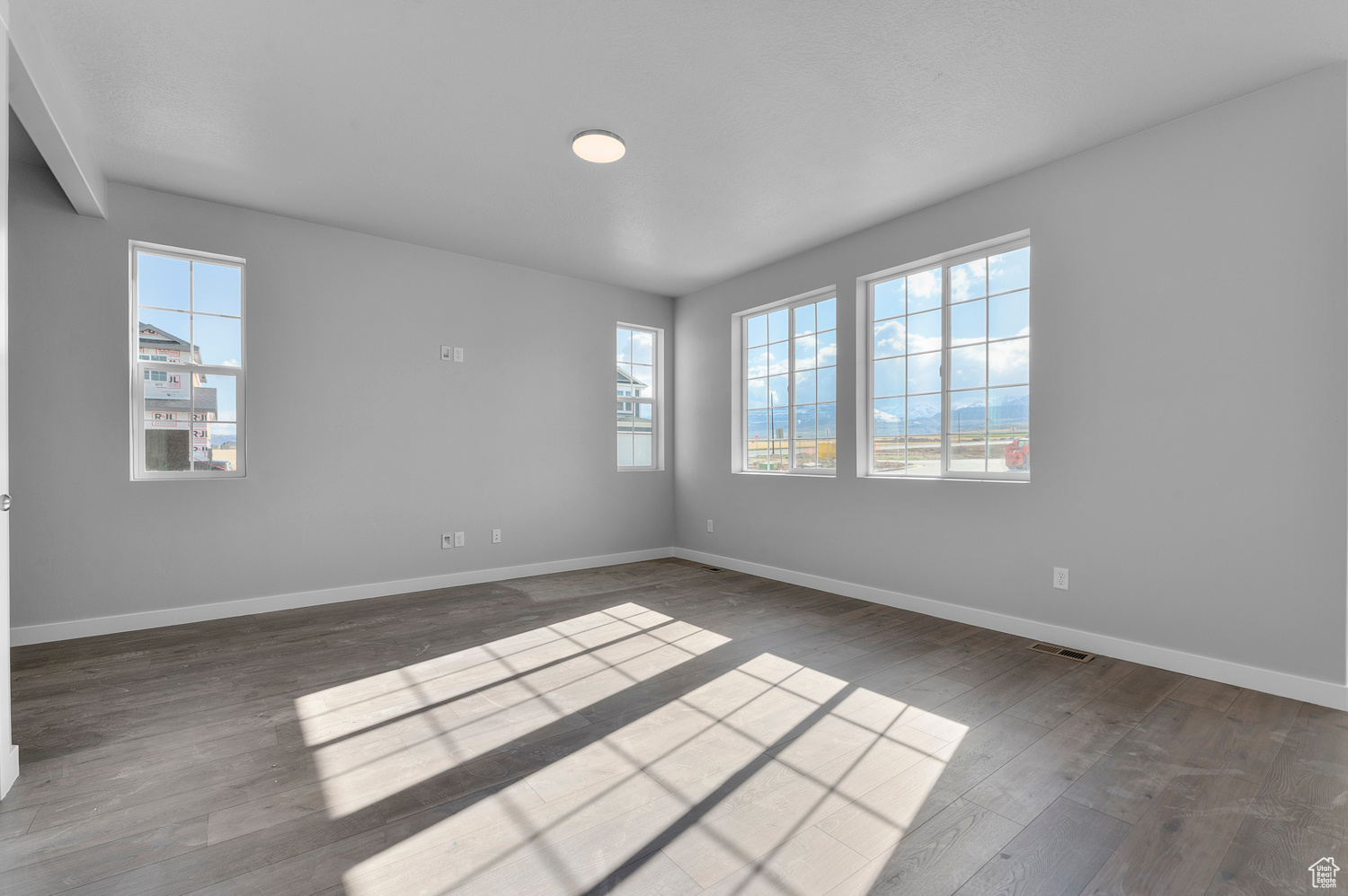 8964 S Veiled Peak Rd, West Jordan, Utah image 7