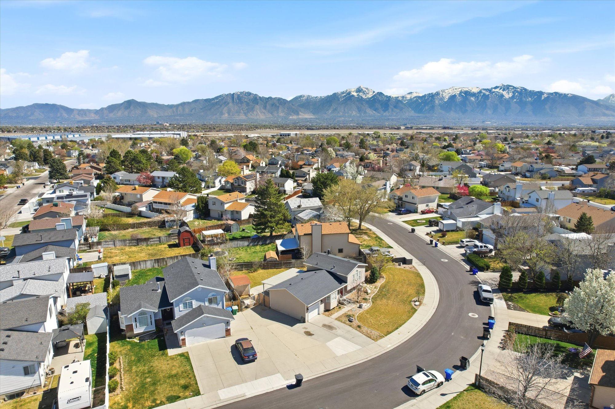 OQUIRRH SHADOWS - Residential
