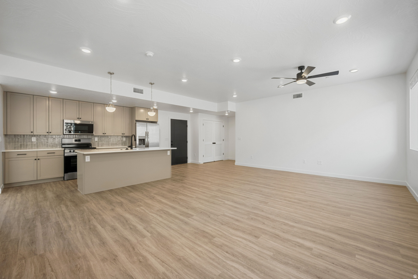 CORAL SPRINGS CONDOMINIUMS - Residential