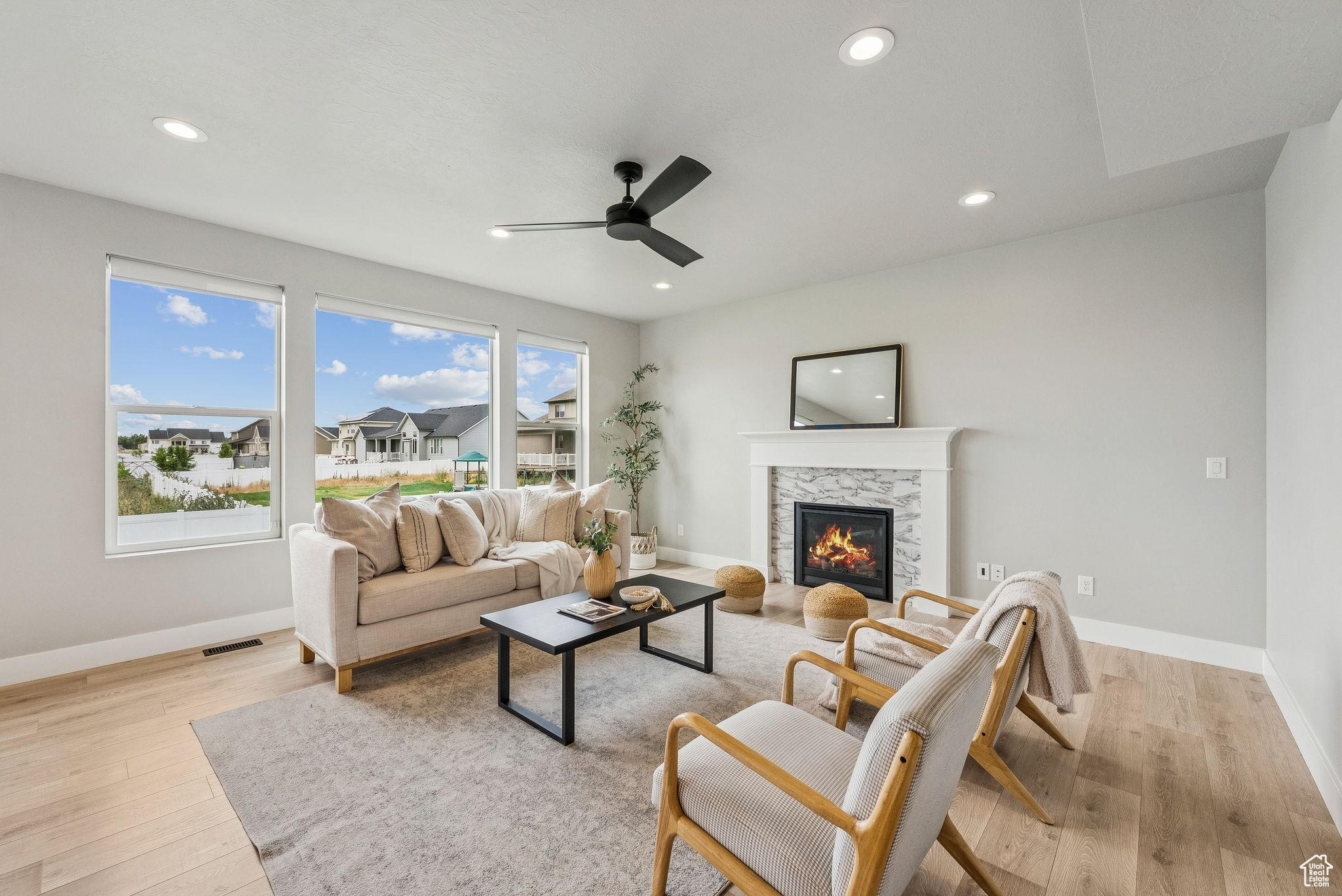 SUNSET EQUESTRIAN - Residential