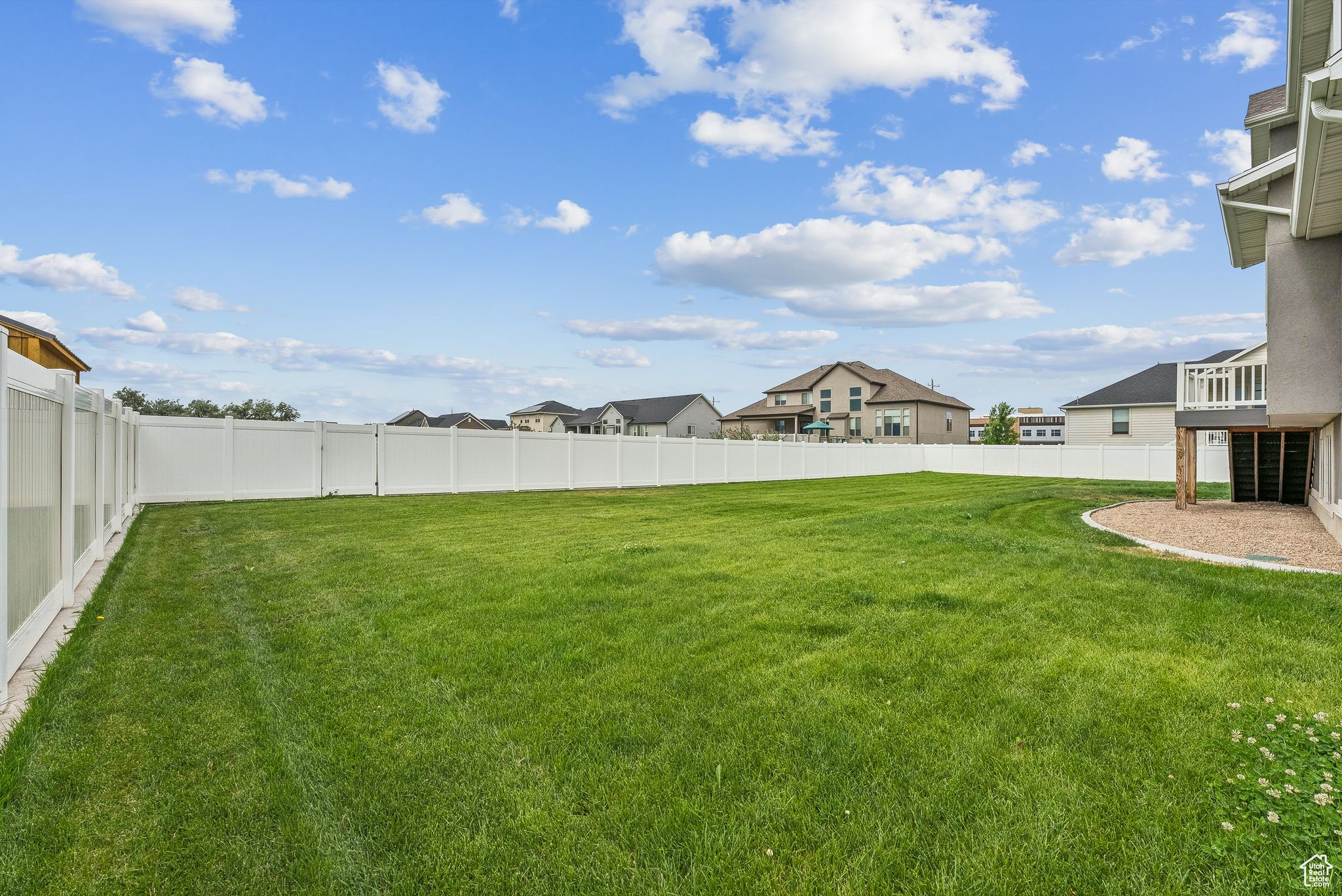 SUNSET EQUESTRIAN - Residential