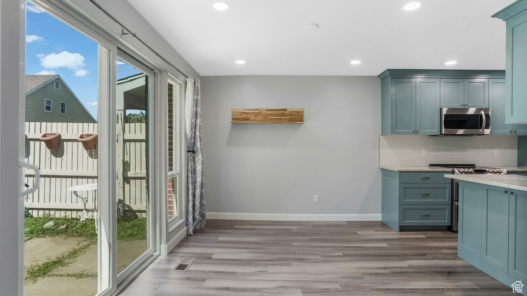 22 Creekside Ln, Centerville, Utah image 4