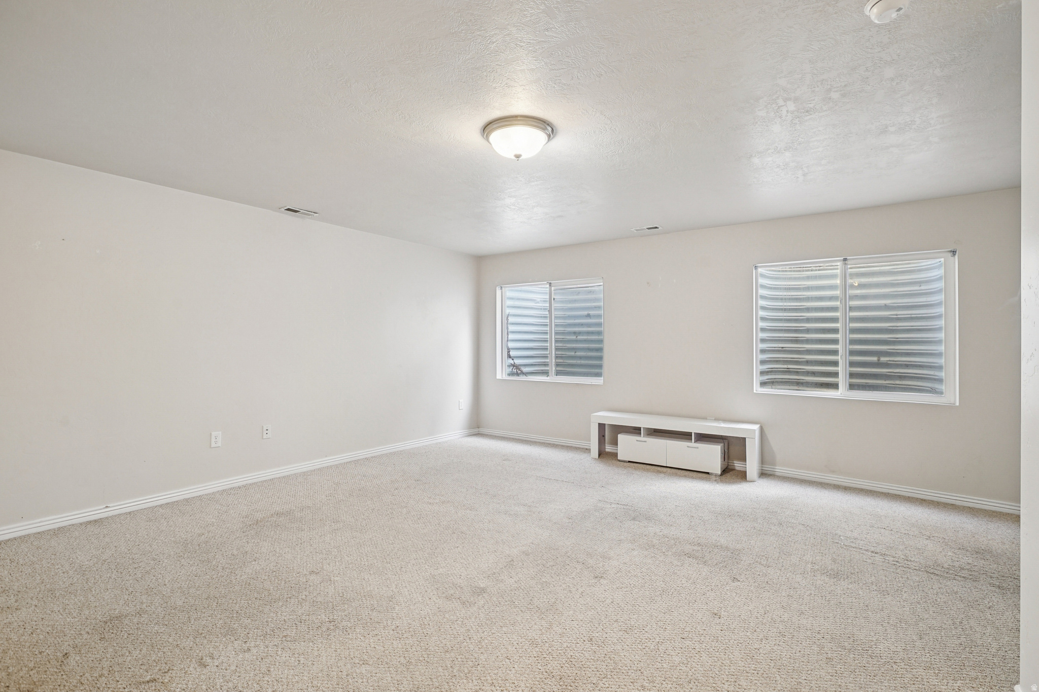 HERRIMAN VILLAGE - Residential